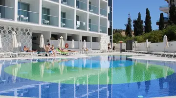 River Rock Hotel