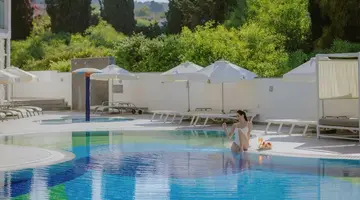 River Rock Hotel