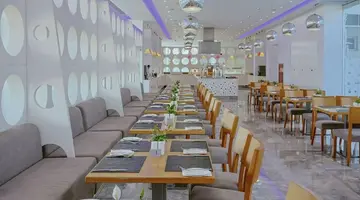 River Rock Hotel