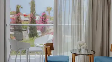 River Rock Hotel