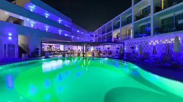 River Rock Hotel