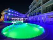 River Rock Hotel