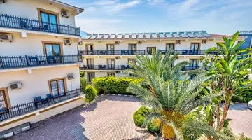 Riverside Garden Resort