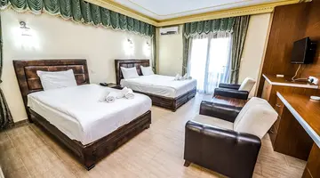 Riverside Garden Resort