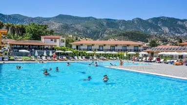 Riverside Garden Resort