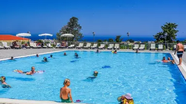 RIVERSIDE GARDEN RESORT