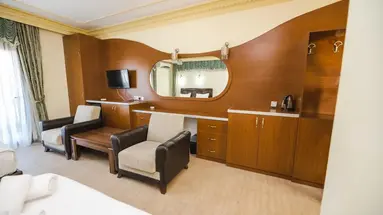 RIVERSIDE GARDEN RESORT