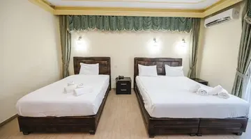 RIVERSIDE GARDEN RESORT