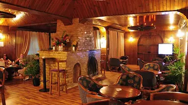 RIVERSIDE GARDEN RESORT