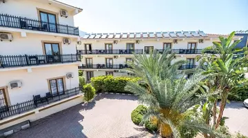 RIVERSIDE GARDEN RESORT
