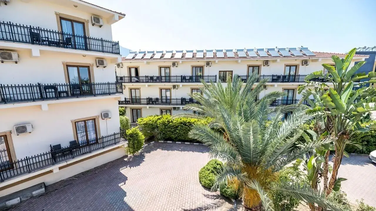 RIVERSIDE GARDEN RESORT