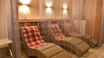 RIVERSIDE GARDEN RESORT