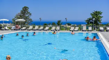 RIVERSIDE GARDEN RESORT