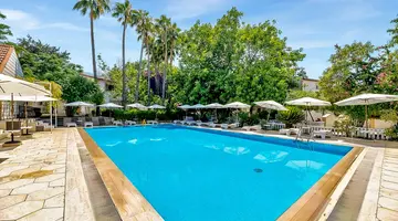 Riverside Garden Resort