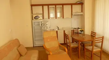 Riviera Fort AH