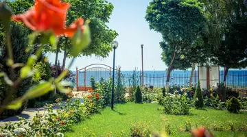 Riviera Fort Beach