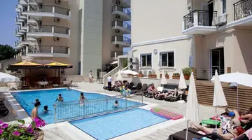 RIVIERA HOTEL & SPA