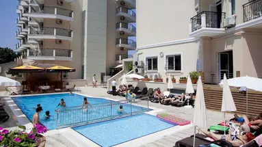 RIVIERA HOTEL & SPA