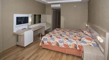 Riviera Hotel
