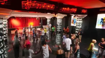 Riviera Hotel