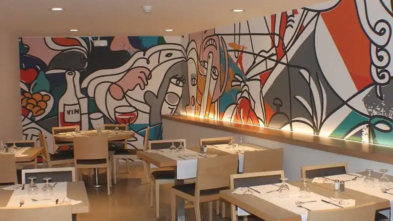 Riviera Hotel