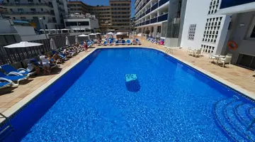 Riviera Hotel