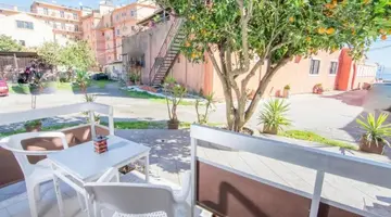 Riviera Seaside Hotel