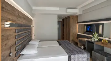 Riviera Zen