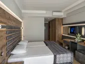 Riviera Zen
