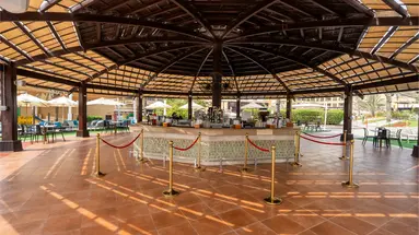 RIXOS BAB AL BAHR