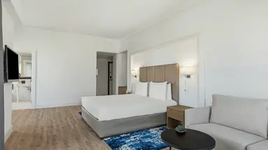RIXOS BAB AL BAHR