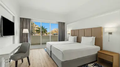 RIXOS BAB AL BAHR