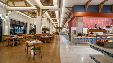 RIXOS BAB AL BAHR
