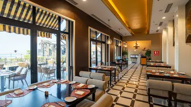RIXOS BAB AL BAHR