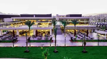Rixos Premium Magawish Bay View