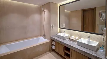Rixos Premium Magawish Bay View