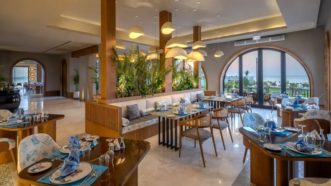 Rixos Premium Magawish Bay View
