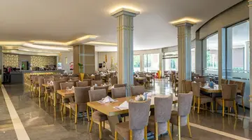 Rixos Premium Magawish Suites & Villas