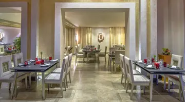 Rixos Premium Magawish Suites & Villas