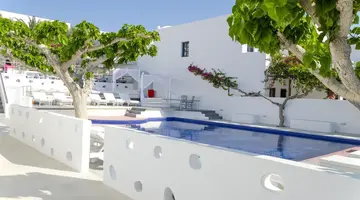 RK Beach Hotel
