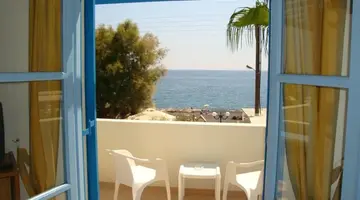 RK Beach Hotel
