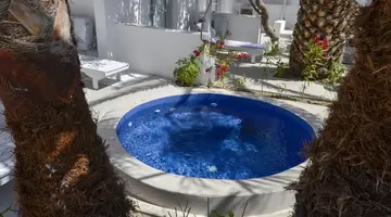 RK Beach Hotel