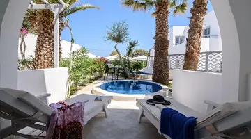 RK Beach hotel