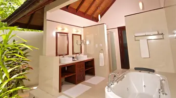 ROBINSON CLUB MALDIVES