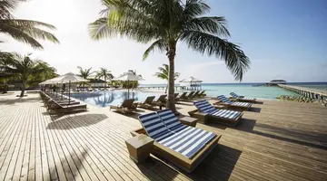 ROBINSON CLUB NOONU