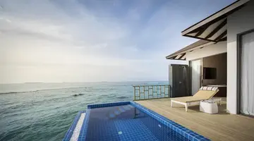 ROBINSON CLUB NOONU