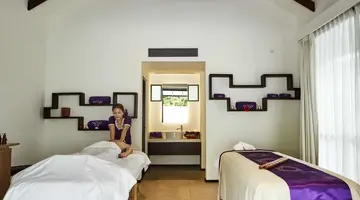 ROBINSON CLUB NOONU