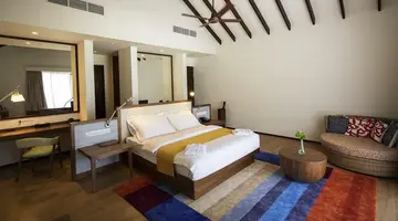 ROBINSON CLUB NOONU