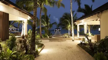ROBINSON CLUB NOONU