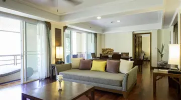 Robinson KHAO LAK